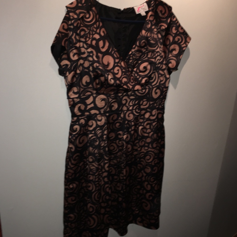 Fun pattern dress, worn once!